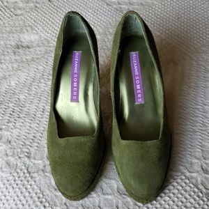 Suzanne Somers Army Green Suede Heels